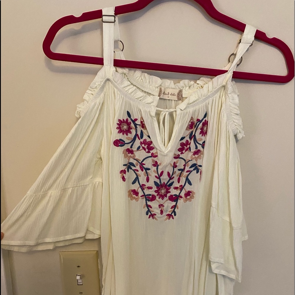 Cold shoulder top